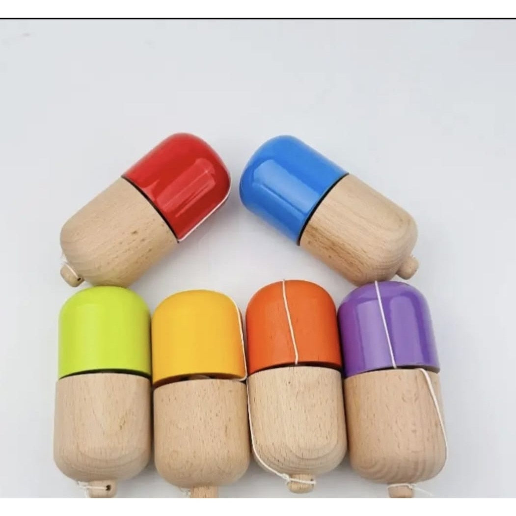 Kendama din lemn tip Pill, diverse culori, 11 cm