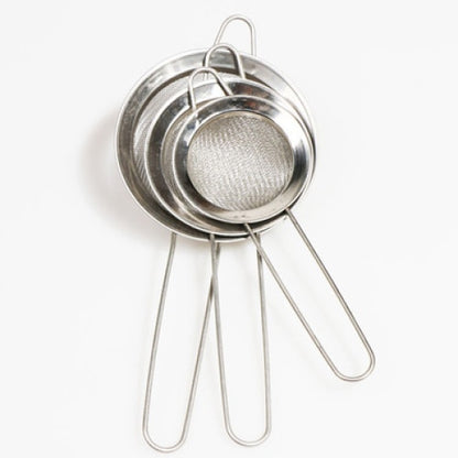 Set 3 strecuratori de inox pentru ceai, faina si alte alimente