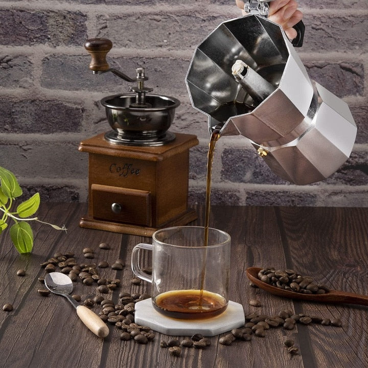 Cafetiera espresso Moka, pentru aragaz, din aluminiu, capacitate 6 cesti, Argintiu/Negru